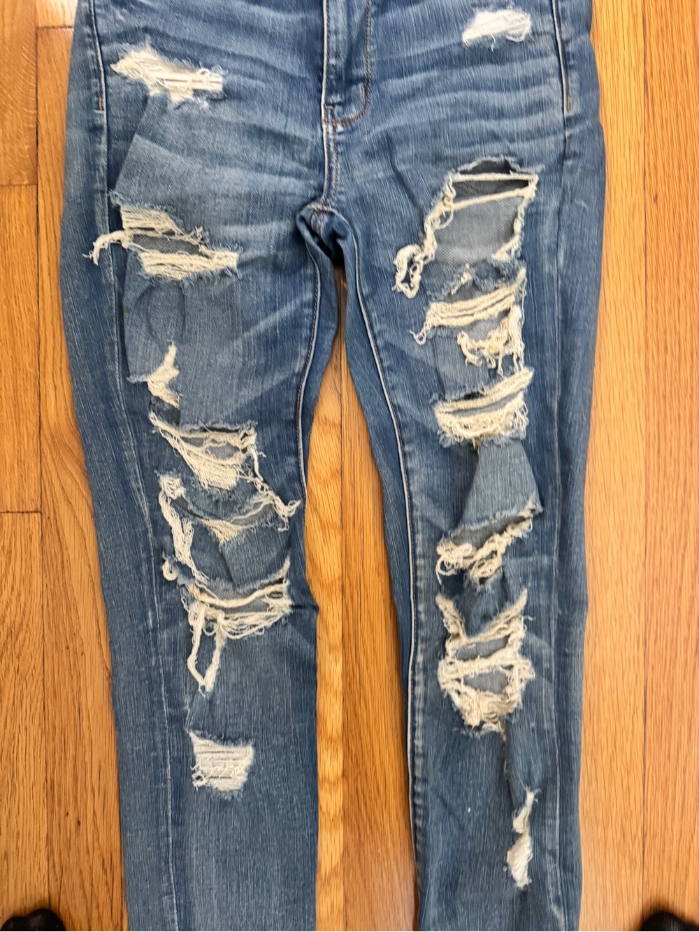 American Eagle Outfitters Women's Ripped Skinny Jeans in Dark Blue - Picture 3 of 7